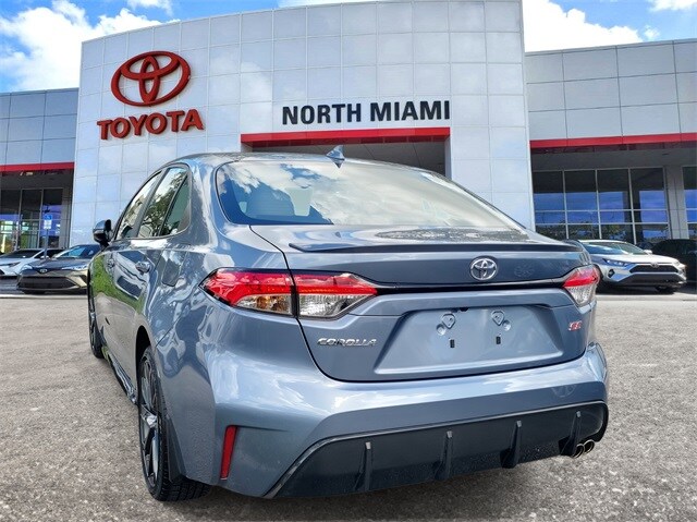 2024 Toyota Corolla SE photo 3
