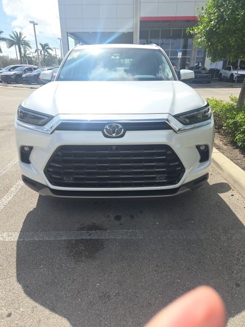 2024 Toyota Grand Highlander SUV 