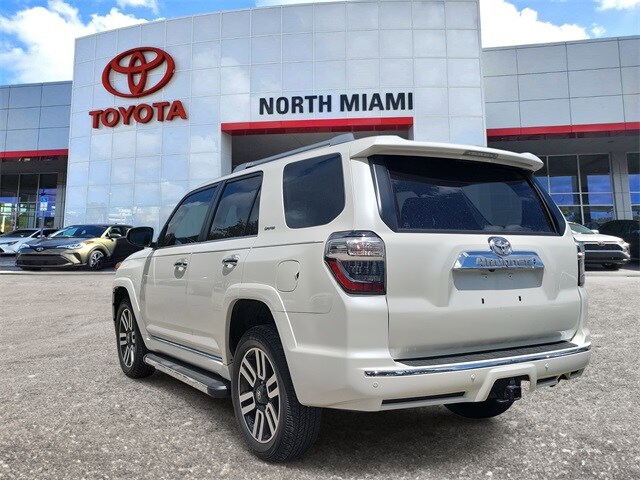 2022 Toyota 4Runner Limited photo 3