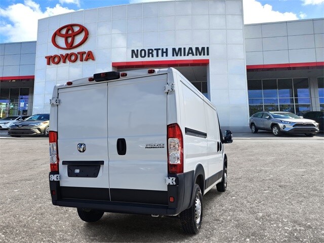 2024 Ram ProMaster 1500 Cargo Van photo 4
