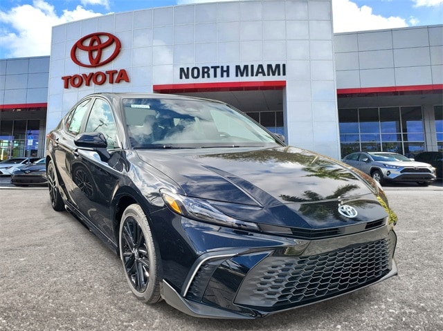 2026 Toyota Camry SE's photo