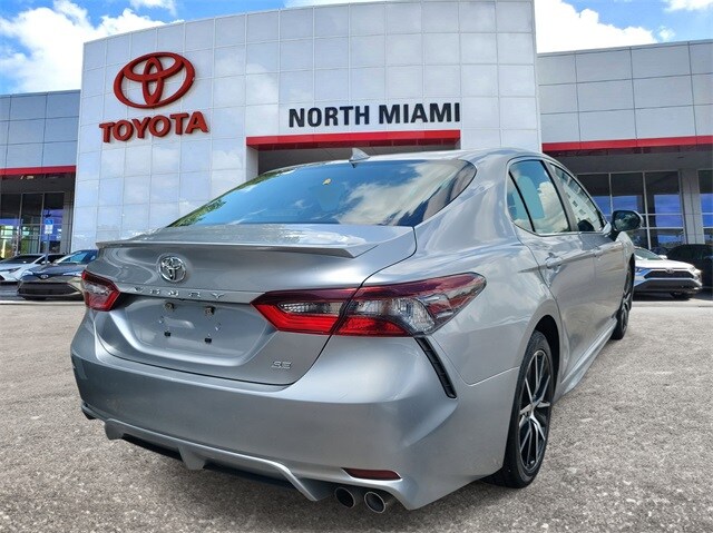 2023 Toyota Camry SE photo 4