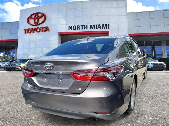 2023 Toyota Camry LE photo 4