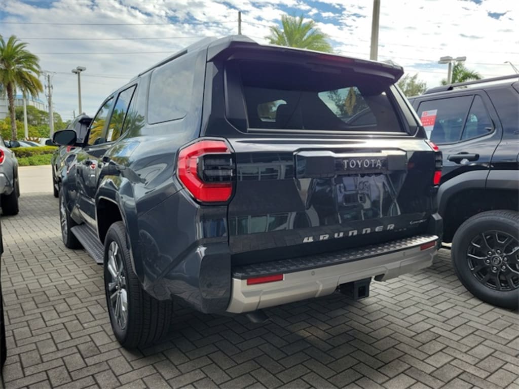 New 2025 Toyota 4Runner i-FORCE MAX Limited i-FORCE MAX SUV