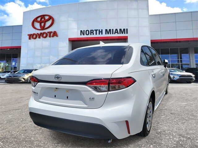 2024 Toyota Corolla LE photo 4