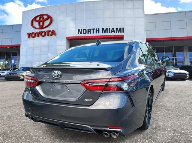 2022 Toyota Camry XSE photo 4