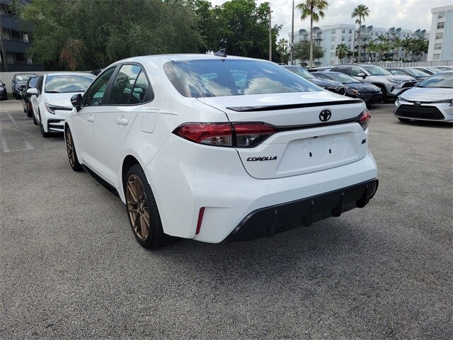 2024 Toyota Corolla XSE photo 3