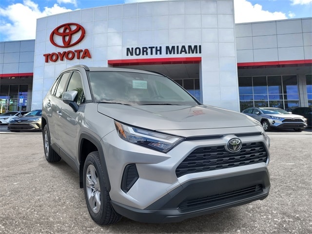 2025 Toyota RAV4 Hybrid SUV 