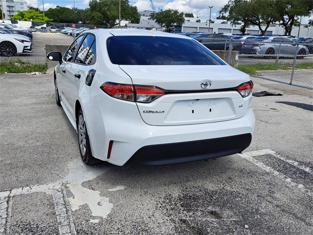 2024 Toyota Corolla LE photo 3