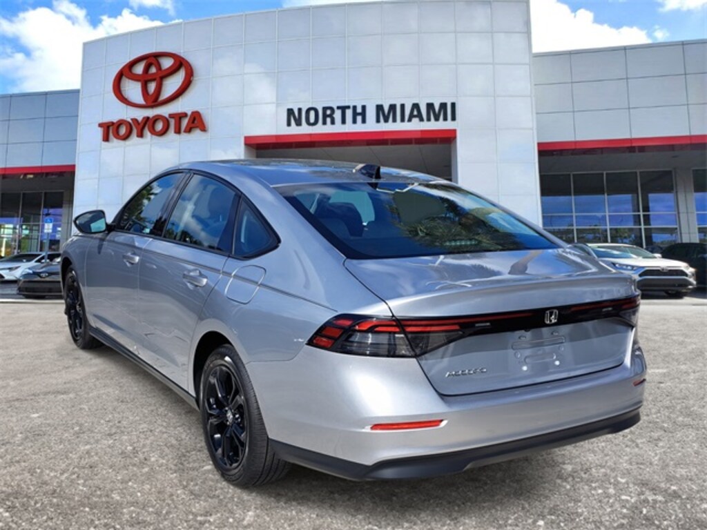 Used 2025 Honda Accord SE Sedan