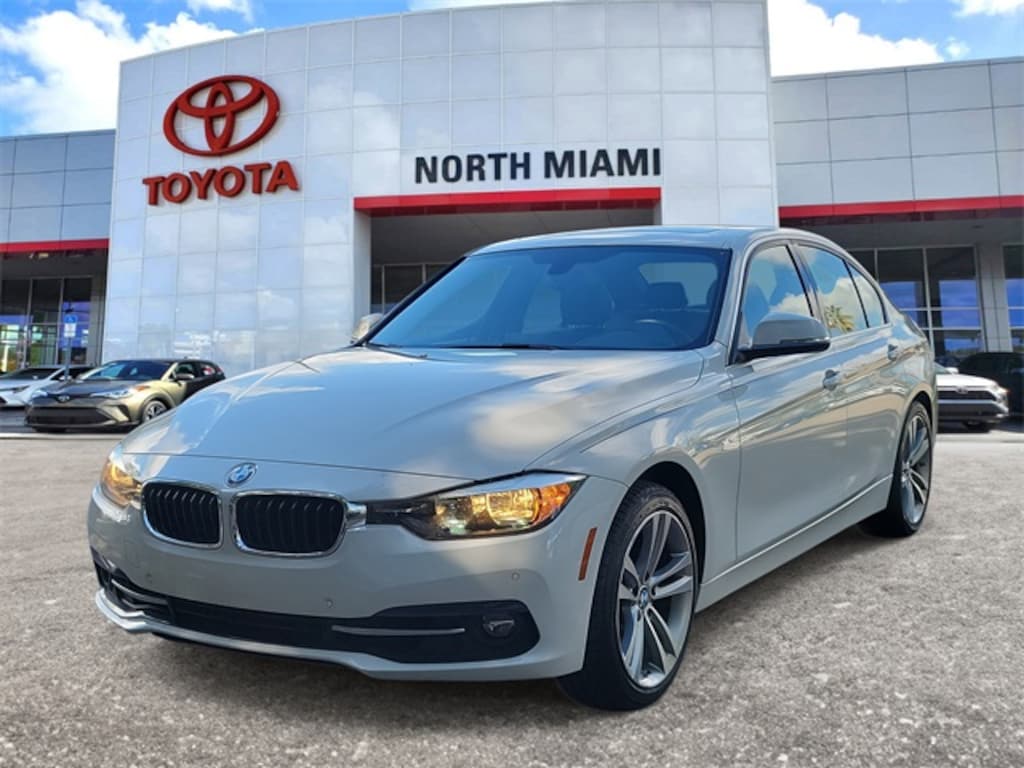 Used 2017 BMW 330i 330i Sedan