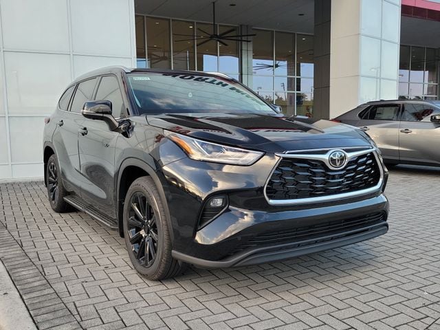 2026 Toyota Highlander SUV 