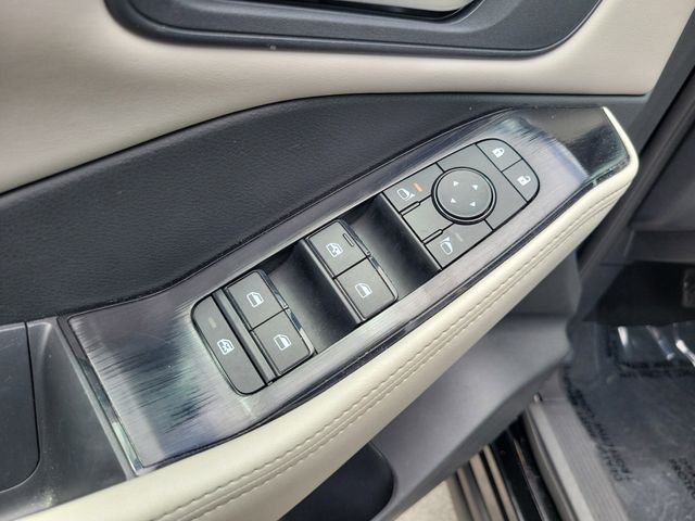 2025 Nissan Rogue SV - Photo 13
