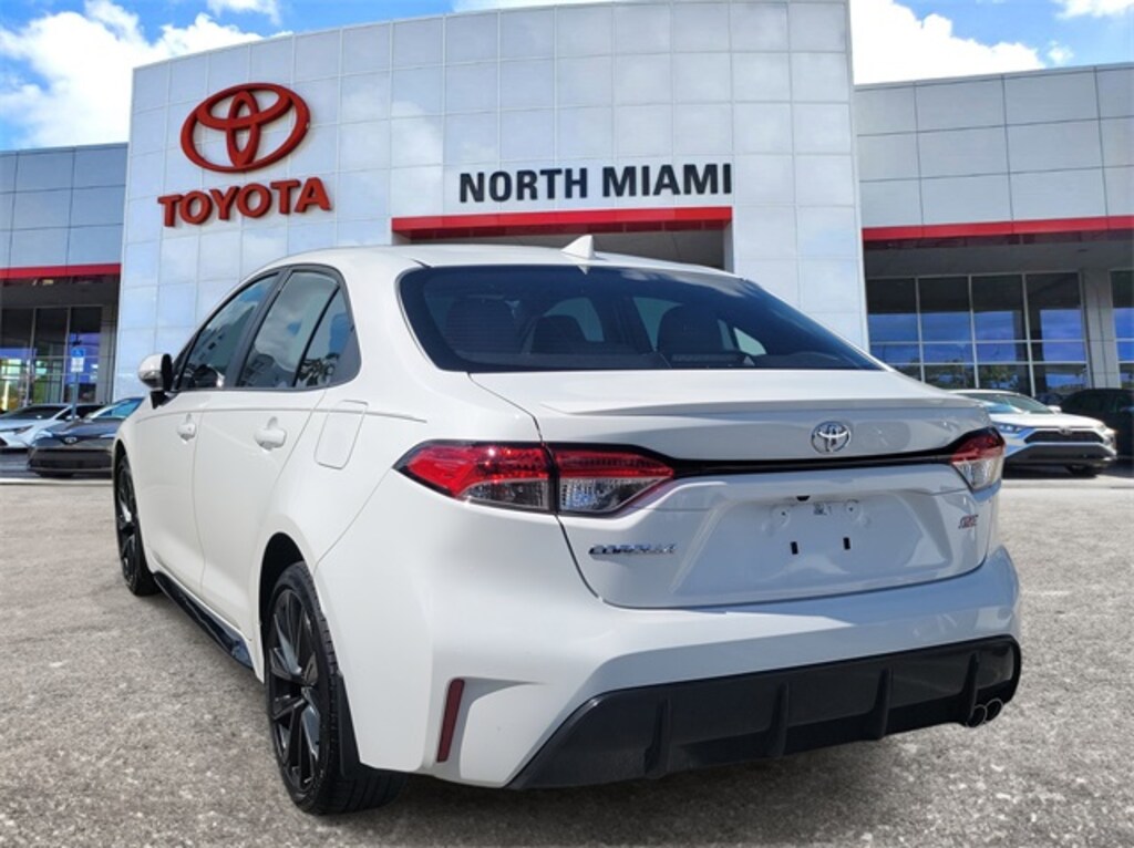 Used 2024 Toyota Corolla SE Sedan