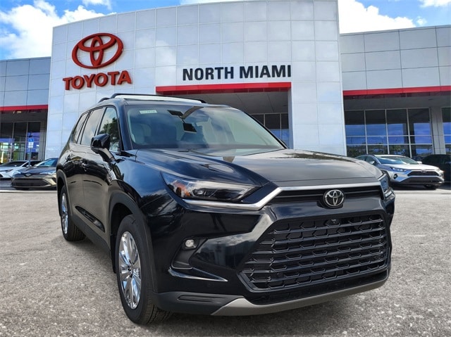 2026 Toyota Grand Highlander Platinum's photo