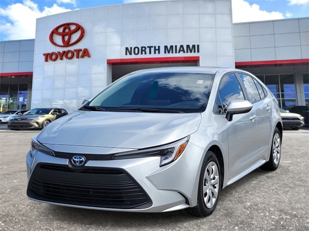 Used 2025 Toyota Corolla Hybrid LE Sedan