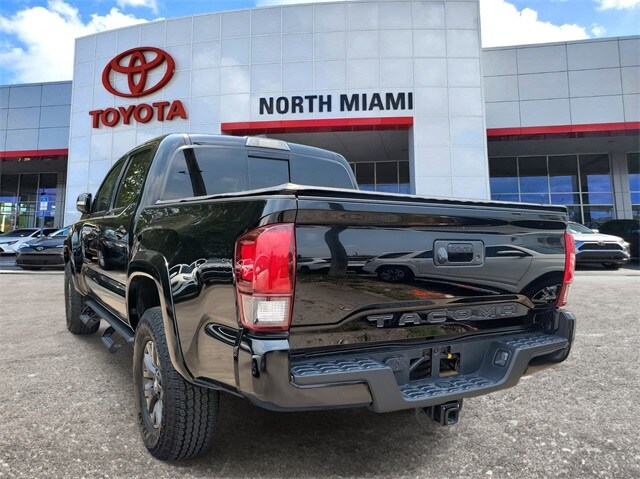 2022 Toyota Tacoma SR5 photo 2