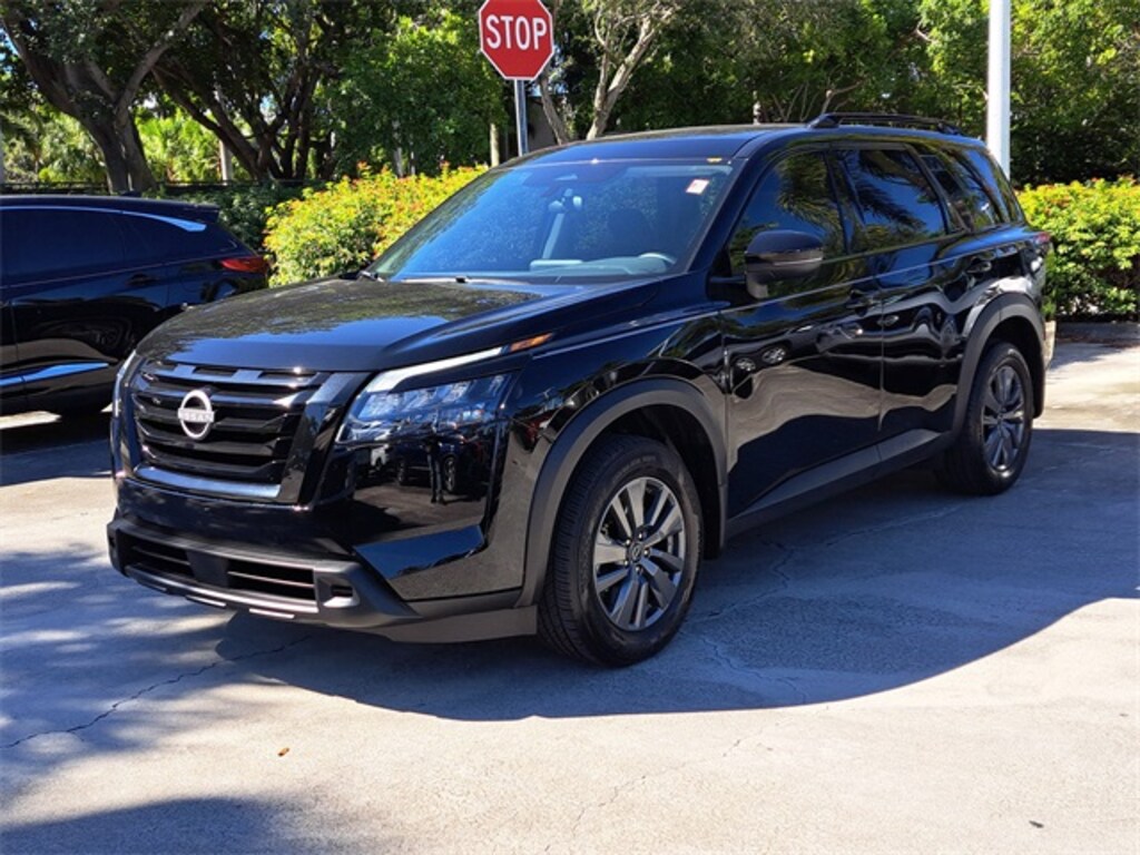 Used 2024 Nissan Pathfinder SV SUV