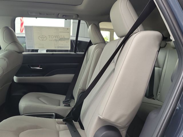 2026 Toyota Grand Highlander Platinum - Photo 6
