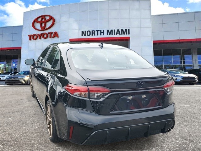 2024 Toyota Corolla XSE photo 3