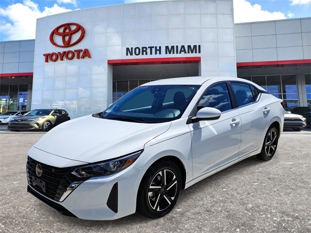 2025 Nissan Sentra SV photo 2