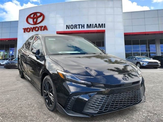 2026 Toyota Camry SE's photo