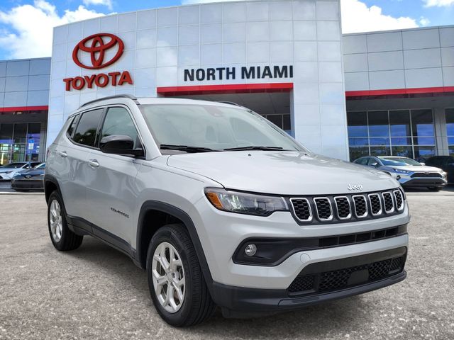 2024 Jeep Compass Latitude 4X4's photo