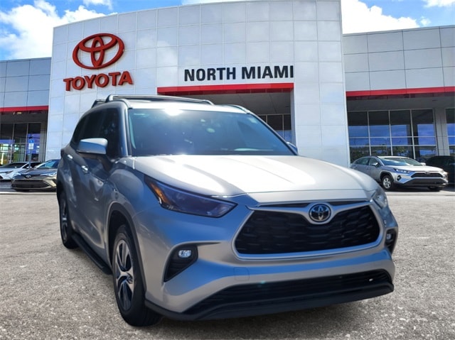 2023 Toyota Highlander SUV 