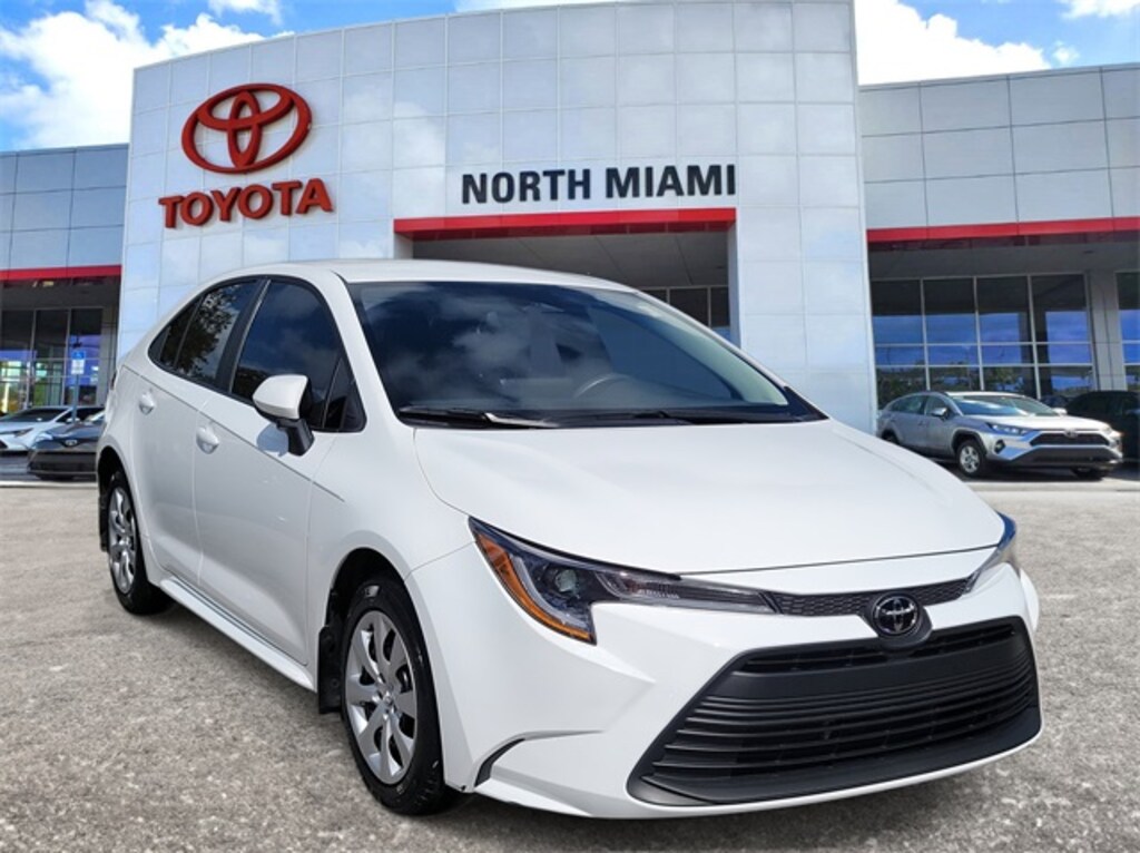Used 2025 Toyota Corolla LE Sedan