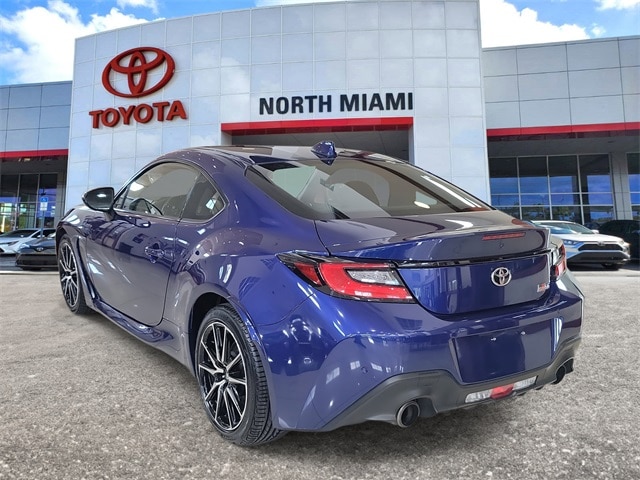 2023 Toyota GR86 Base photo 3