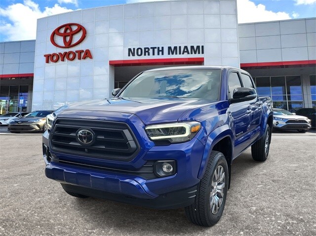 2023 Toyota Tacoma Limited photo 2