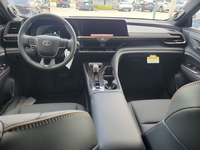 2026 Toyota Crown Platinum - Photo 7