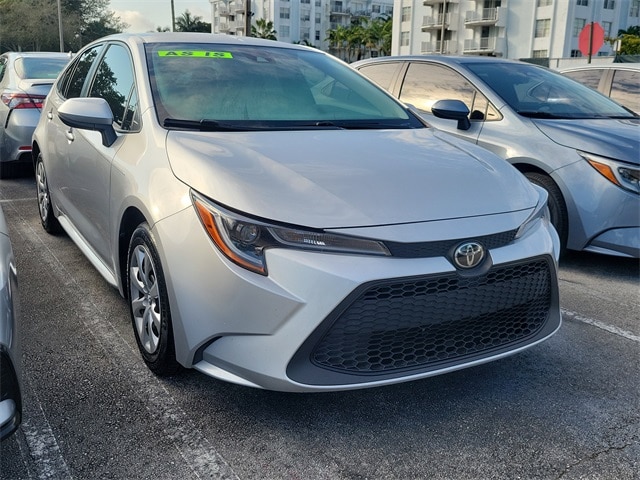 2022 Toyota Corolla LE's photo