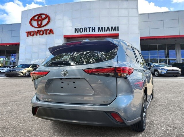 2023 Toyota Highlander Limited Platinum XLE XSE photo 2