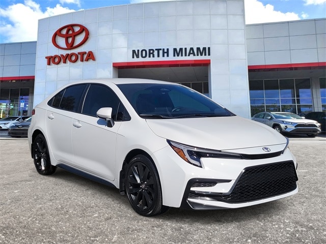 2024 Toyota Corolla SE's photo