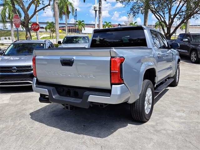 2024 Toyota Tacoma SR5 photo 4