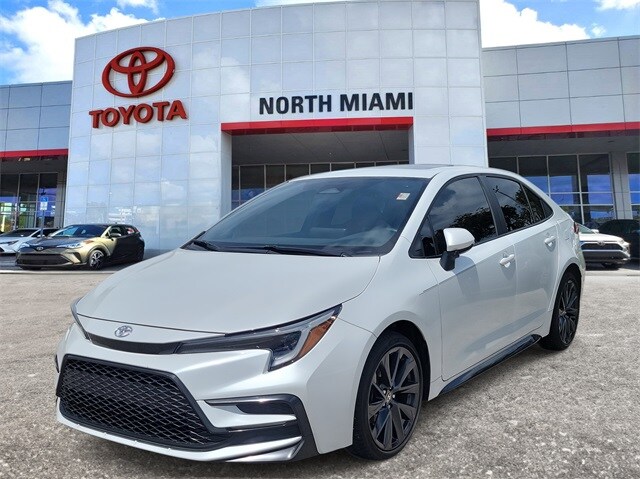 2024 Toyota Corolla SE Premium photo 2