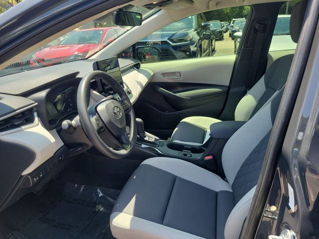 2025 Toyota Corolla LE - Photo 11
