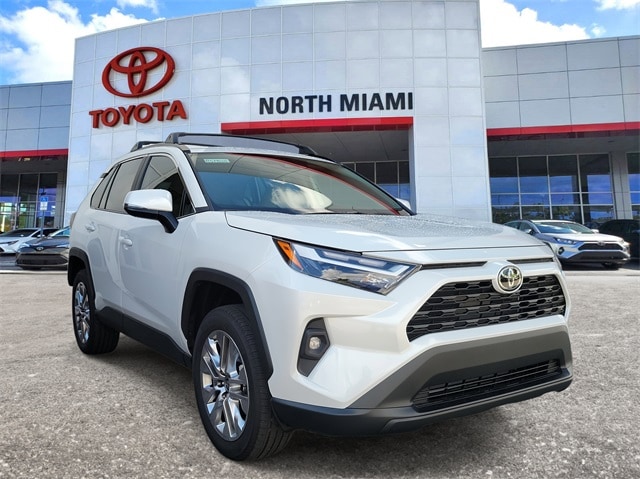 2025 Toyota RAV4 SUV 