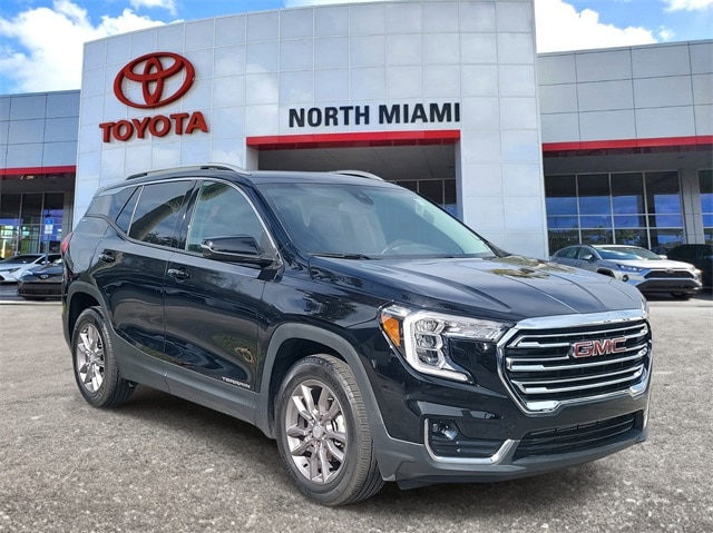 2023 GMC Terrain SLT's photo