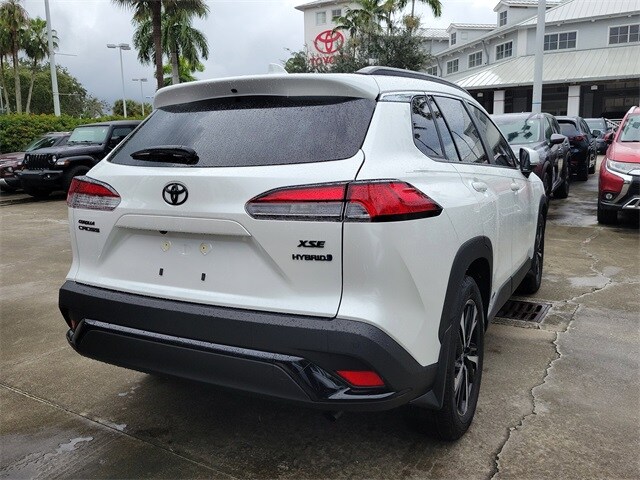 2024 Toyota Corolla Hybrid XSE photo 4