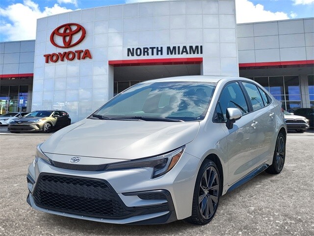 2024 Toyota Corolla SE photo 2