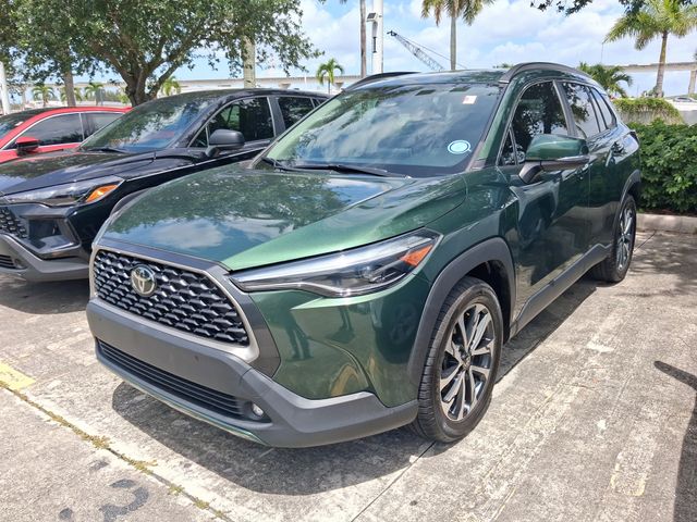 2023 Toyota Corolla Cross XLE FWD's photo