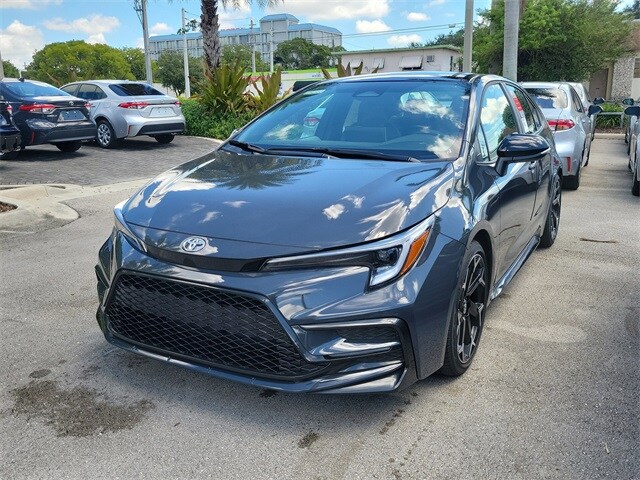 2025 Toyota Corolla SE photo 2