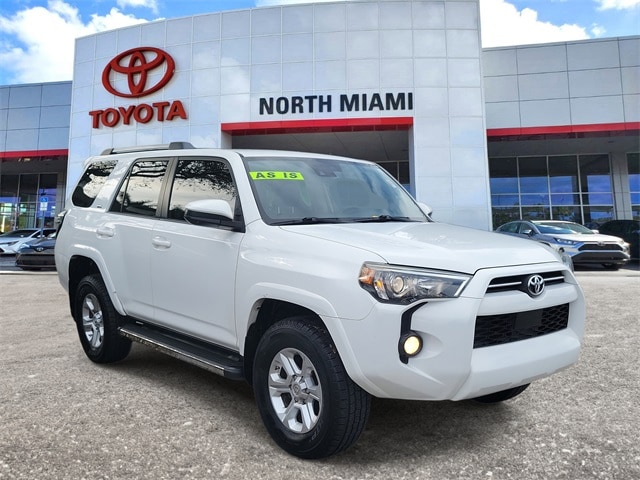 2020 Toyota 4Runner SR5's photo