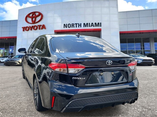 2021 Toyota Corolla SE photo 3