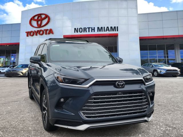 2026 Toyota Grand Highlander Hybrid SUV 