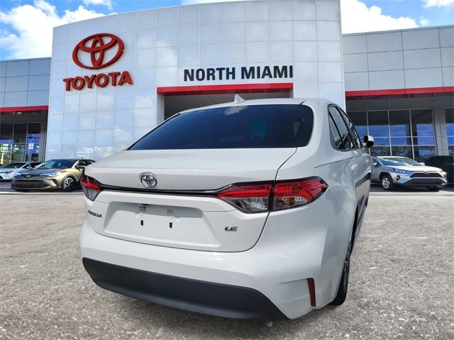 2023 Toyota Corolla LE photo 4