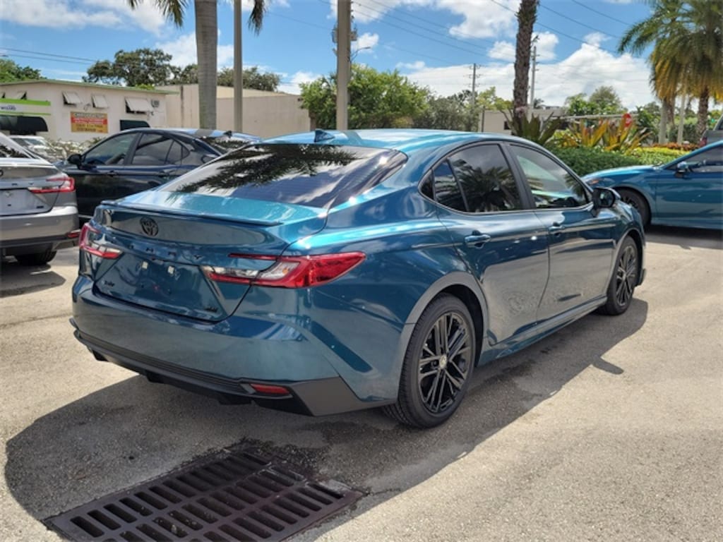New 2026 Toyota Camry SE Sedan
