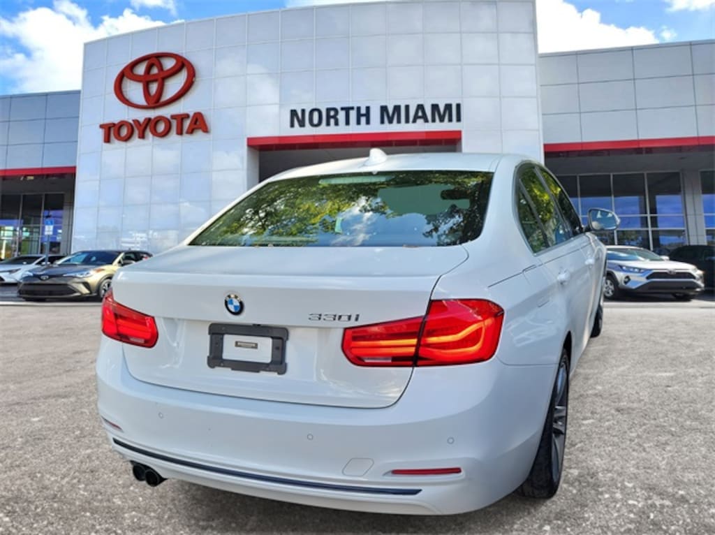 Used 2017 BMW 330i 330i Sedan